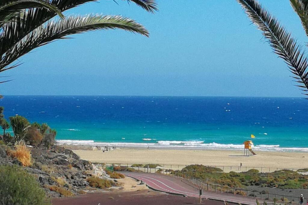 Beach Front Apartment With Stunning Ocean Views! Costa Calma Luaran gambar