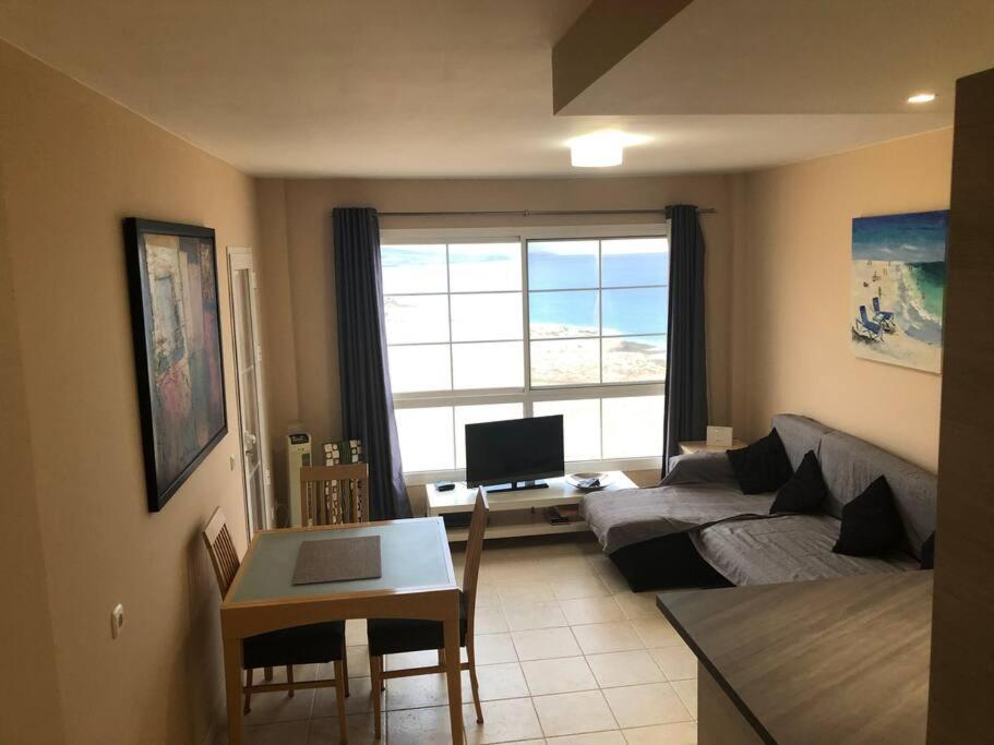 Beach Front Apartment With Stunning Ocean Views! Costa Calma Luaran gambar