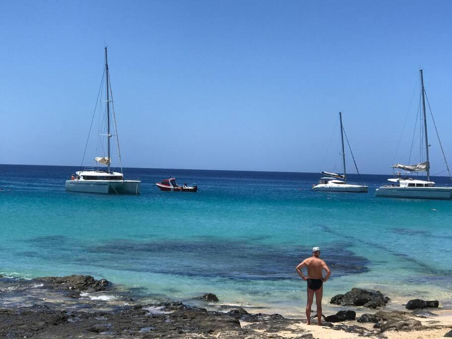 Beach Front Apartment With Stunning Ocean Views! Costa Calma Luaran gambar